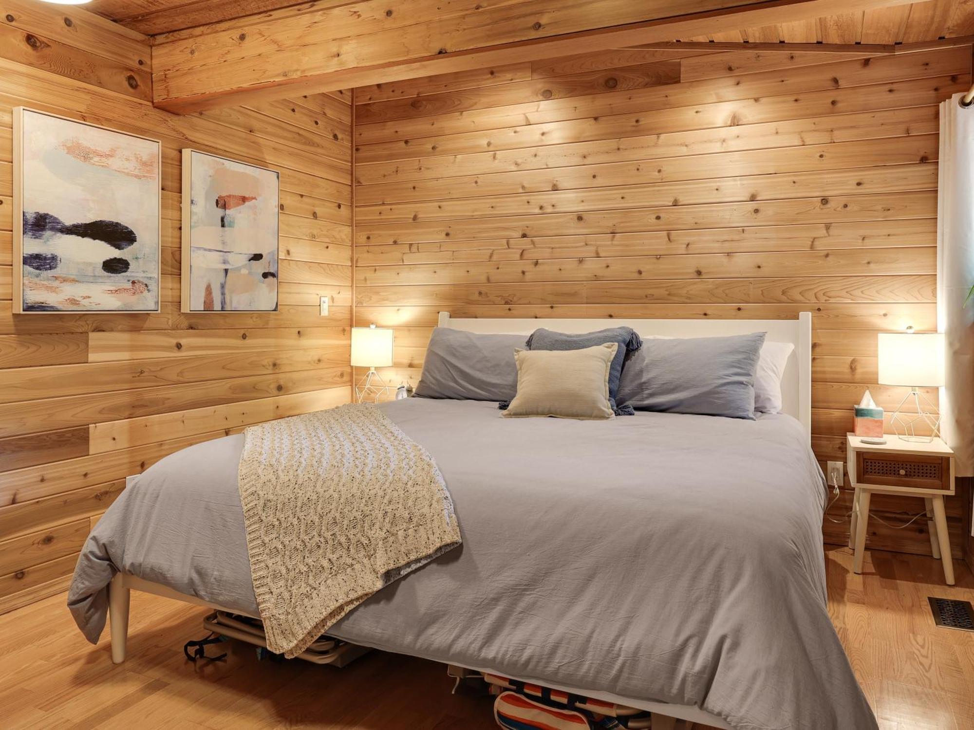 Woods Waves: Luxury Coast Cabin King Beds Pets Tillamook Buitenkant foto