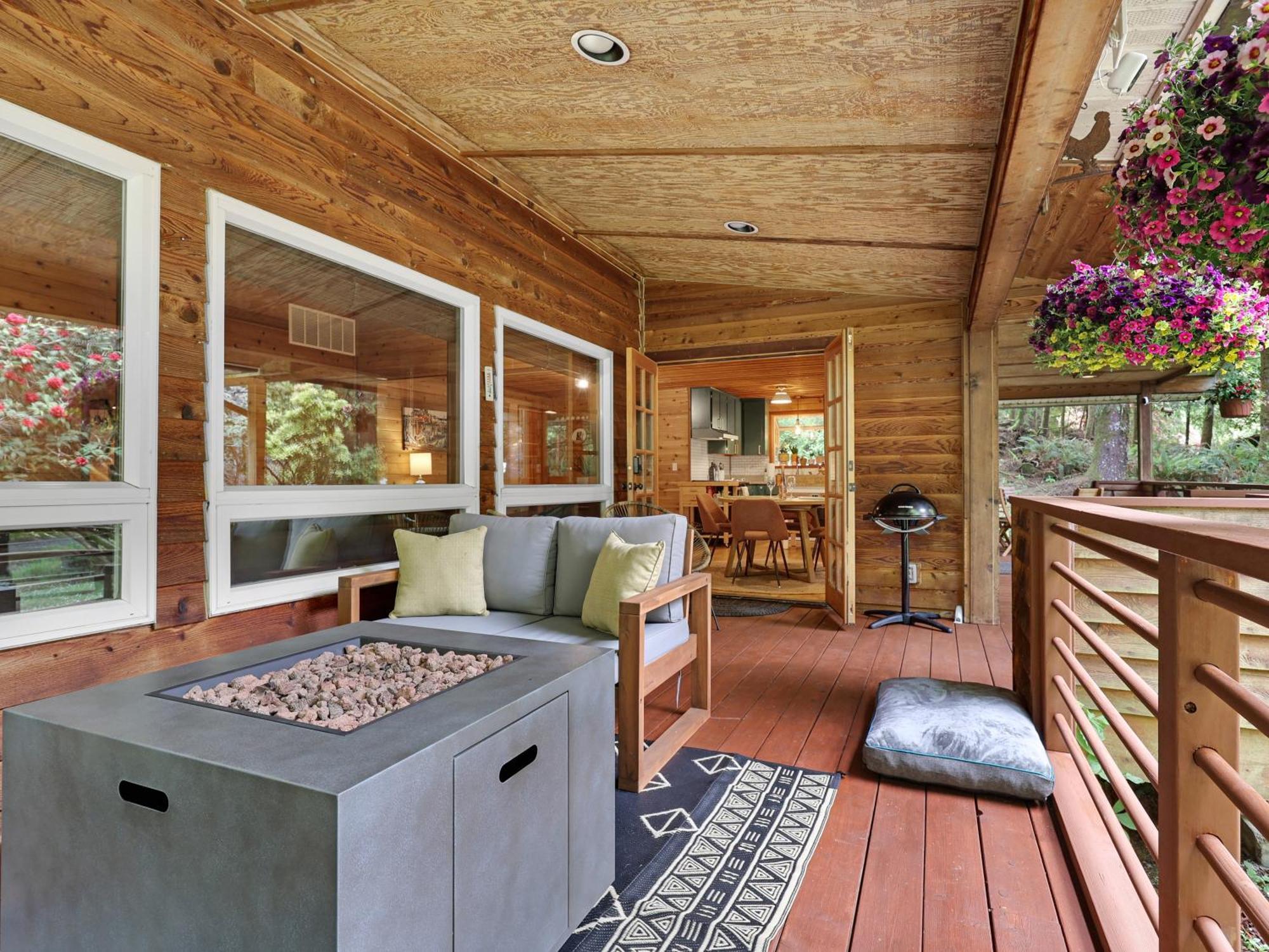 Woods Waves: Luxury Coast Cabin King Beds Pets Tillamook Buitenkant foto