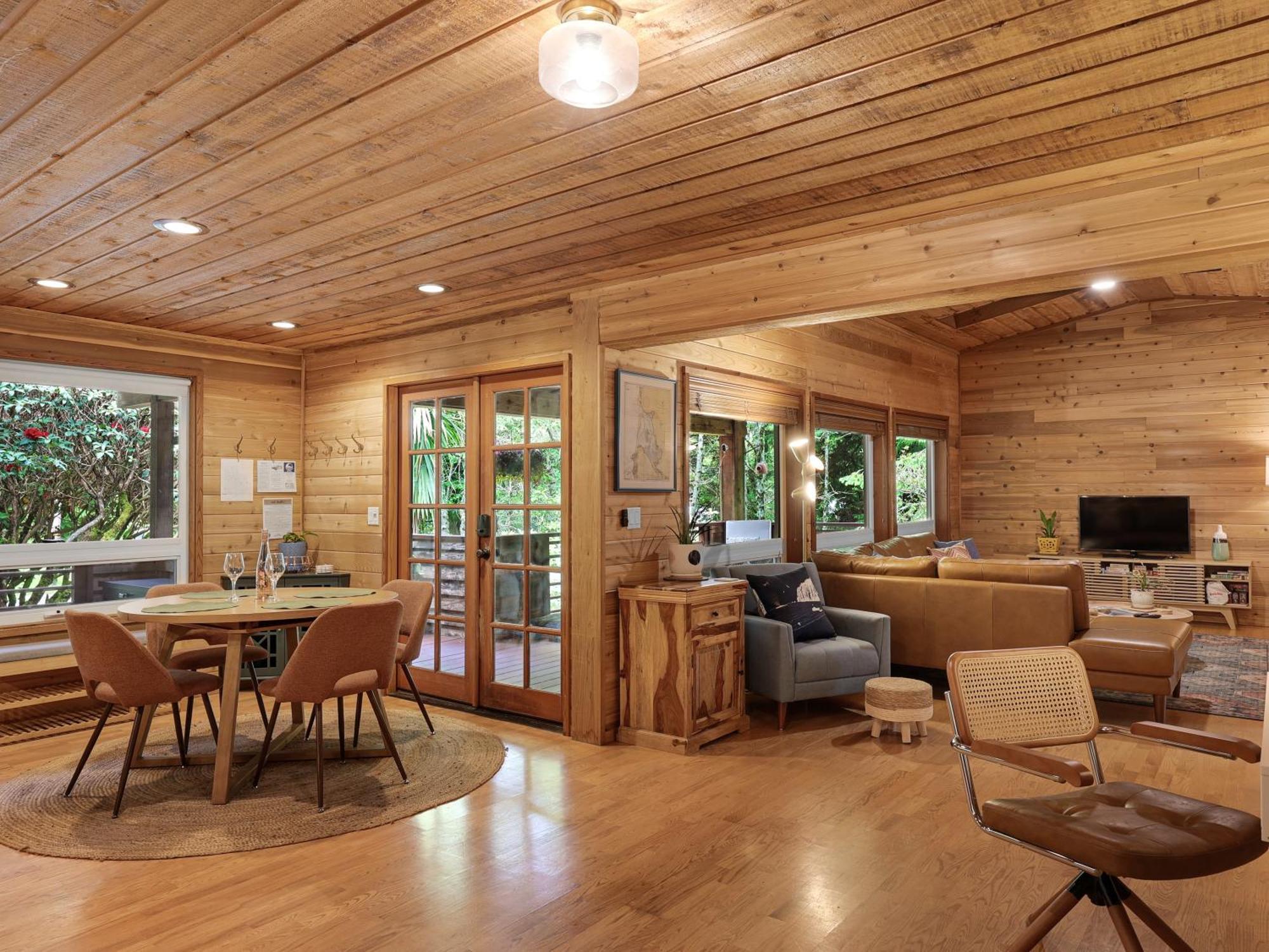 Woods Waves: Luxury Coast Cabin King Beds Pets Tillamook Buitenkant foto